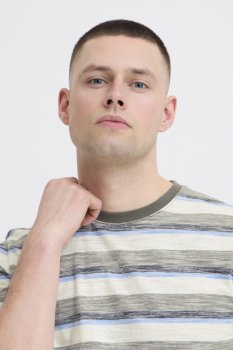 Blend - T-shirt 20720588 Bredrandig